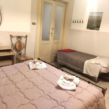 Casa Lillina A Toledo , Near Piazza Del Plebiscito Daire Napoli Dış mekan fotoğraf