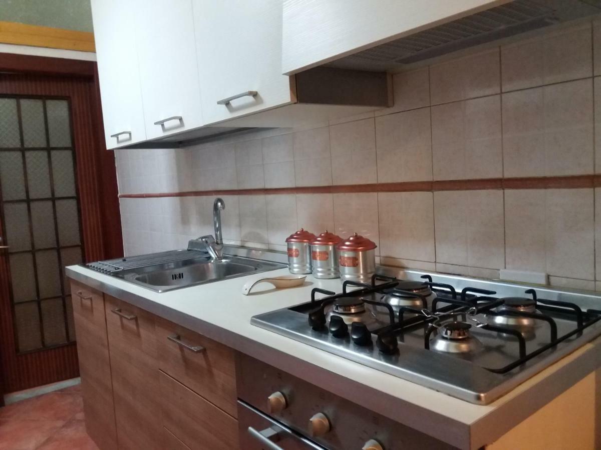Casa Lillina A Toledo , Near Piazza Del Plebiscito Daire Napoli Dış mekan fotoğraf