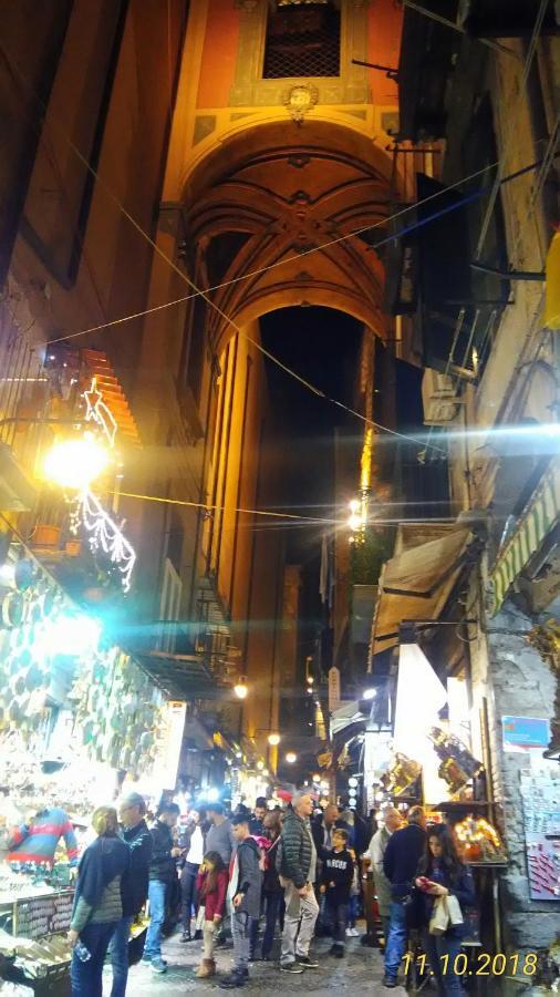 Casa Lillina A Toledo , Near Piazza Del Plebiscito Daire Napoli Dış mekan fotoğraf